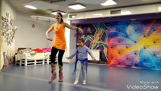 Superb Baby Bellydance! Oriental Dance Studio Dgamila. Russia. Samara. Восточный танец. Дети. смотреть онлайн
