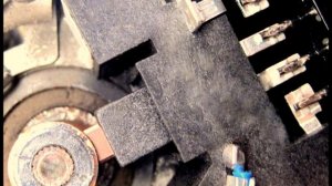 Закипел аккумулятор на Лада Гранта. Нужна замена регулятора напряжения?