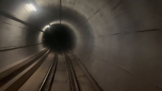 Führerstandsmitfahrt U2 Röthenbach nach Flughafen/Airport [U-Bahn Nürnberg] смотреть онлайн