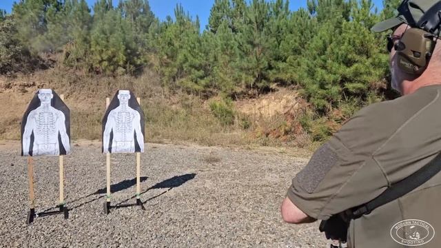 Shootability 01: Sig 556 vs AR-15, which rifle comes out on top? смотреть онлайн