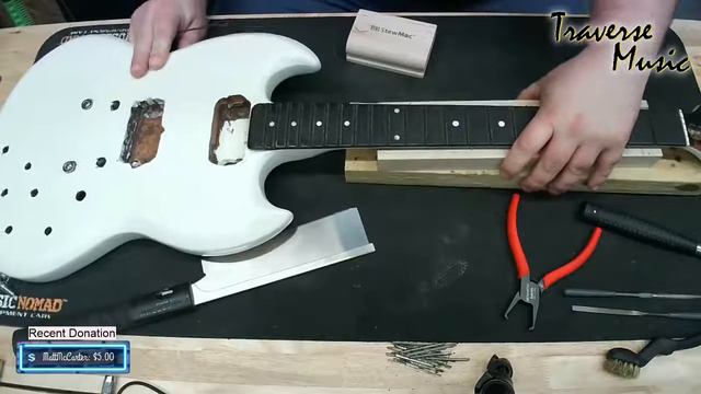1982 Gibson SG Fret Work смотреть онлайн