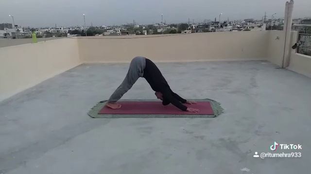 Yoga Ravi Kumar смотреть онлайн