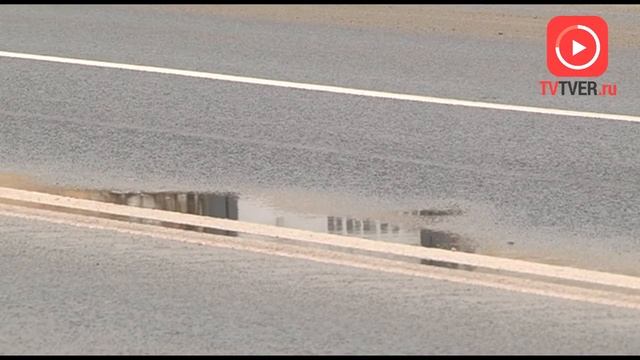 ОЧЕРЕДНОЙ СНЕГОПАД ЕДВА НЕ ВЫЗВАЛ В ТВЕРИ ТРАНСПОРТНЫЙ КОЛЛАПС. 2018-01-29 смотреть онлайн