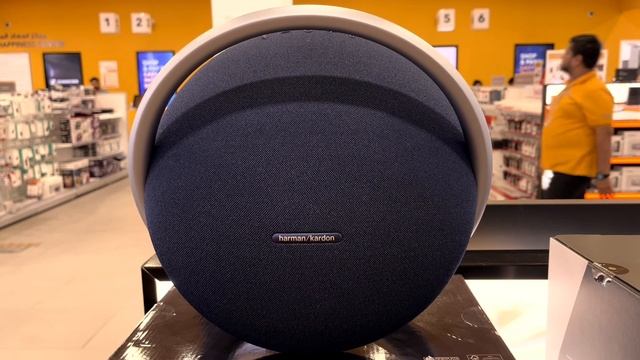 HARMAN KARDON ONYX STUDIO 8 VS HARMAN KARDON AURA STUDIO 3 | HAVE YOU TRIED IT??? смотреть онлайн