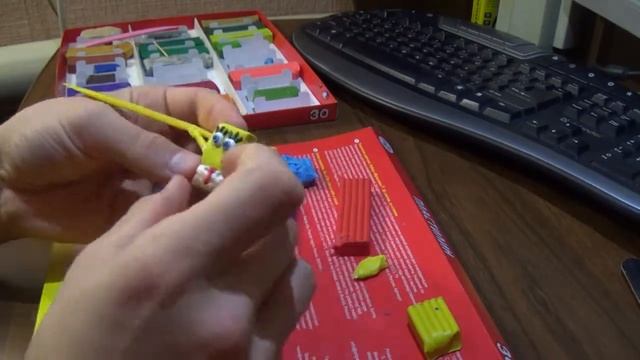 Спанч боб из пластилина / Как слепить спанч боба ?! смотреть онлайн