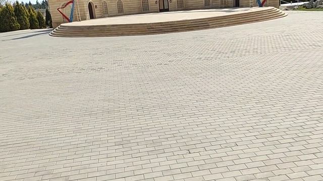 Прогулка в парке/Гянджа смотреть онлайн