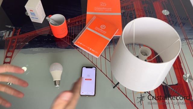 Cómo conectar tu bombilla SMART cristalrecord con tu dispositivo móvil смотреть онлайн