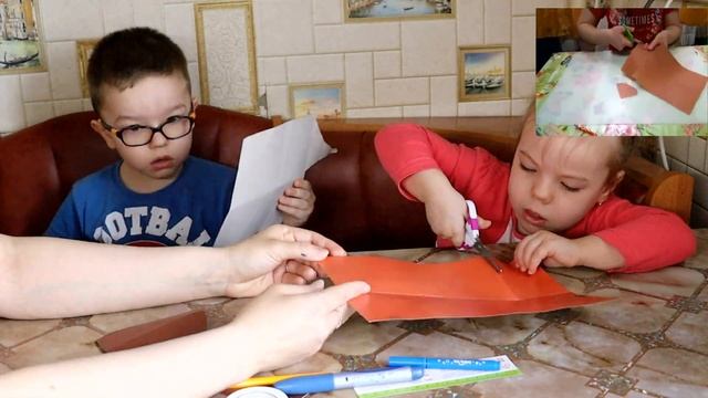 Делаем Ёжика из цветной бумаги. смотреть онлайн