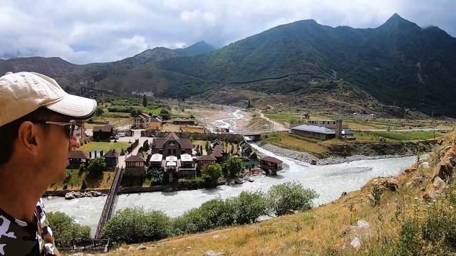 Черекское Ущелье, Верхняя Балкария, прогулка по древнему городу и легендарные Голубые Озера смотреть онлайн