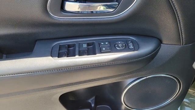 2017 Honda HR-V Henderson, Las Vegas, Laughlin, St George, Flagstaff, NV T221370B смотреть онлайн