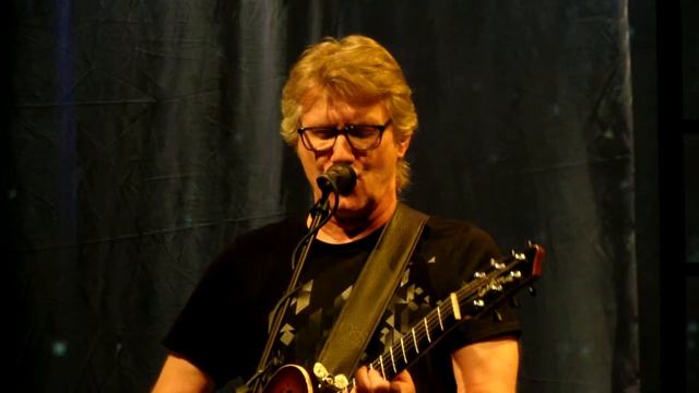 Rik Emmett • The Galaxy Song • Seneca Queen Theatre • 5•27•16 смотреть онлайн