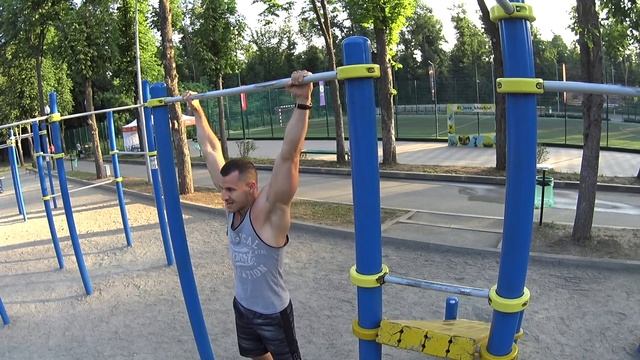 ВЫЗОВ Войтенко - отжимания на брусьях +32 кг и моя ТРАВМА( смотреть онлайн