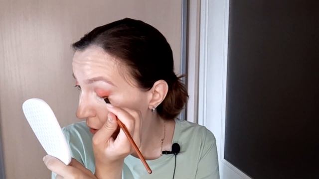 Оранжевый. Неделя макияжей. День 2 / Тест теней VIVIENNE SABO, Metamourthoses 01, 04 смотреть онлайн