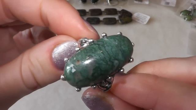 ЗЕЛЁНАЯ ЯШМА ( КОМПЛЕКТЫ , БРАСЛЕТЫ ) смотреть онлайн