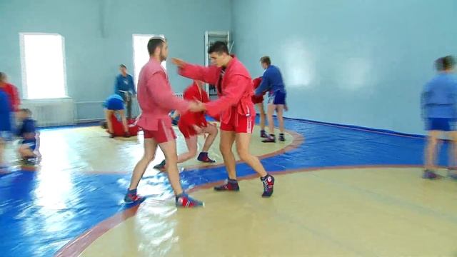 В Благовещенске наградили одаренных школьников смотреть онлайн