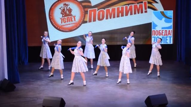 Ансамбль танца Радуга -Синий платочек смотреть онлайн