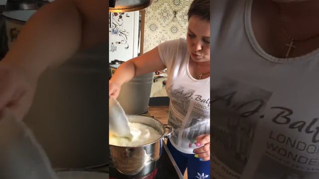 Процесс приготовления творожка 🔥🔥🔥 смотреть онлайн