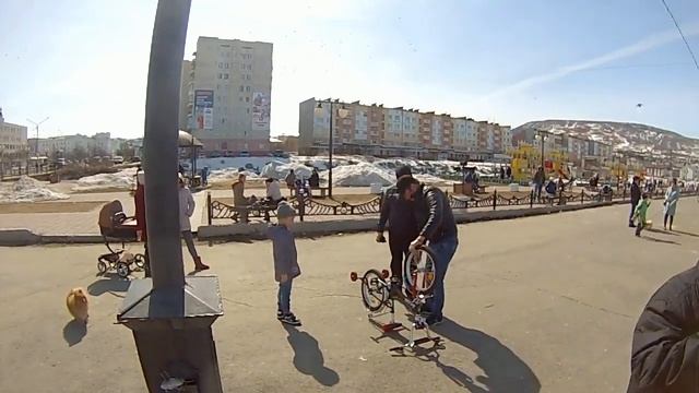 Магаданская площадь. 6 мая 2018 г. смотреть онлайн