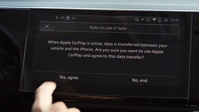 Q8 Family | Wireless Apple CarPlay Tutorial смотреть онлайн
