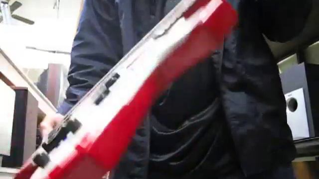 B.C. Rich Warlock Bass смотреть онлайн