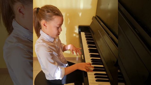 Бетховен-К Элизе. исп. Софуоглу Рабиа, 9 лет. смотреть онлайн