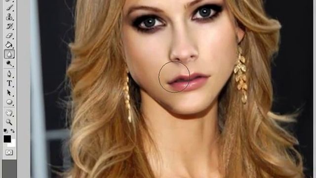 Photoshop CS4 tutorial : How to Swap Faces and Makeover смотреть онлайн