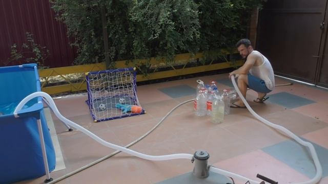 МЕНЯЕМ ВОДУ В КАРКАСНОМ БАССЕЙНЕ | ДЕТСКИЕ ИГРЫ | Переезд из города в деревню | Отдых дома в Анапе смотреть онлайн