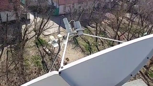 Как установить пять головок на спутниковую тарелку смотреть онлайн