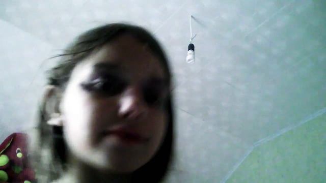 Челлендж "Нарисуй лицо без зеркала" смотреть онлайн