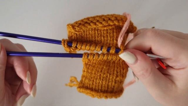 Полезность. Трикотажный шов по открытым петлям в лицевой глади. смотреть онлайн