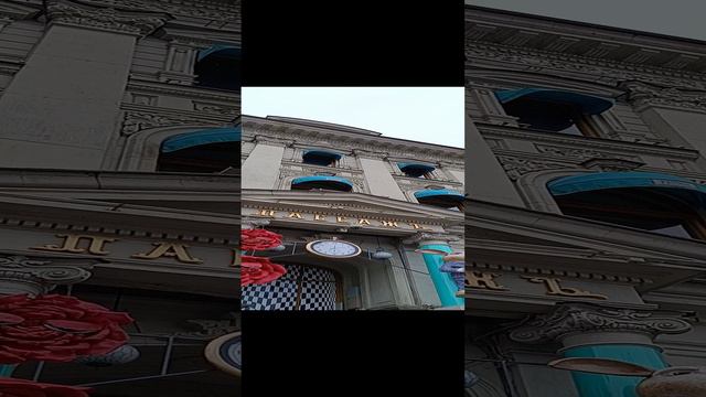 Весна, цветочки подмигивают