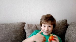 Синьор Помидор у Дани на балконе