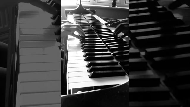 Helen Farrar - Liszt Consolation No.3 смотреть онлайн