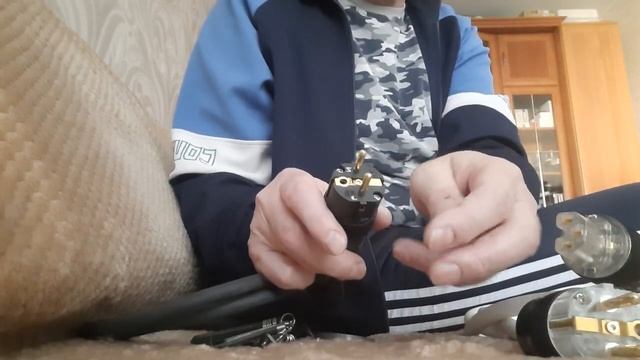 Вилки для электрического провода с алиэкспресс МАГНИТЯТСЯ ИЛИ НЕТ. смотреть онлайн