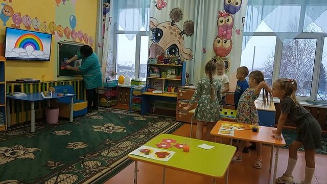 ООД по рисованию с элементами экспериментирования "В гости к краскам" в подготовительной группе смотреть онлайн