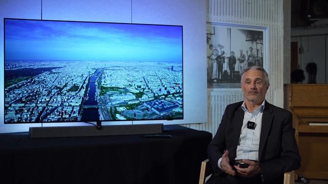 Philips объясняют улучшение картинки на OLED-телевизорах и рассказывают о прототипе QD-OLED смотреть онлайн