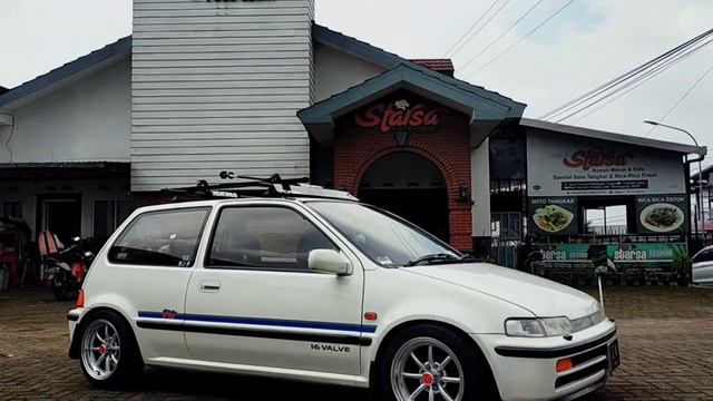 Mobil Super Langka Honda City GA2 CBU