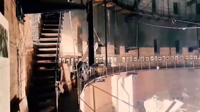 Люмьер Холл смотреть онлайн