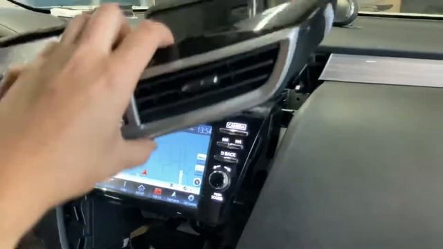 Nissan Murano Z52 как снять штатную магнитолу/Nissan Murano Z52 How To Remove The Head Unit