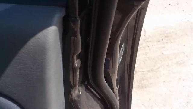 Нижний уплотнитель стекла для Чери Тиго смотреть онлайн