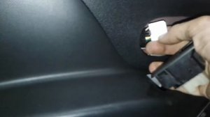 Renault Sandero разборка передней карты двери.