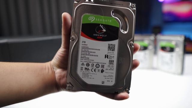 SYNOLOGY DS1621+ and Seagate IronWolf Drives - Unlimited Storage! смотреть онлайн