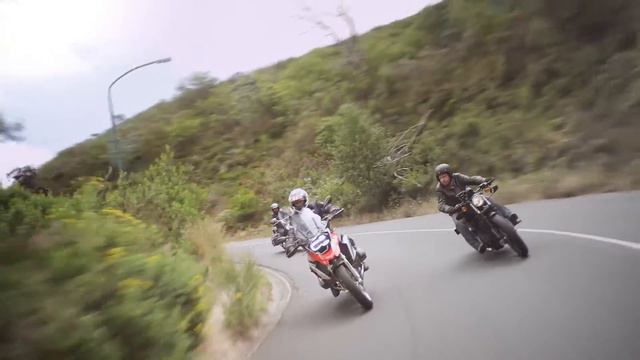TOMTOM RIDER 400 смотреть онлайн