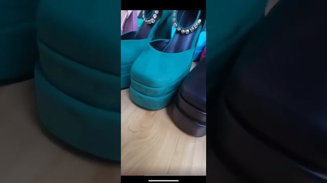 Туфли на массивной подошве , толстом каблуке, разные цвета?? смотреть онлайн