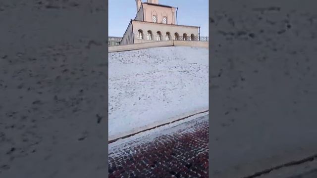 Влог! ГУЛЯЕМ ПО ГОРОДУ БЫЛИ В КРЕМЛЕ И В МНОГИХ ДРУГИХ МЕСТАХ! смотреть онлайн