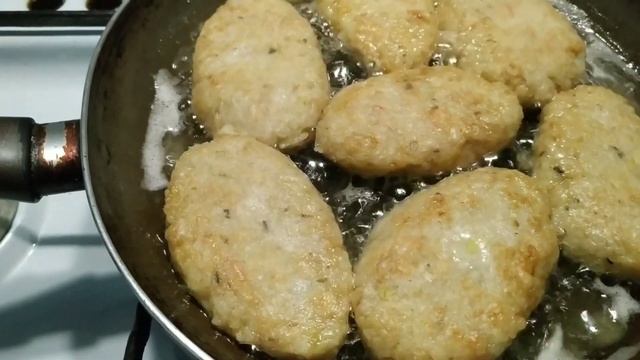 Котлеты из консервы сардины с рисом смотреть онлайн