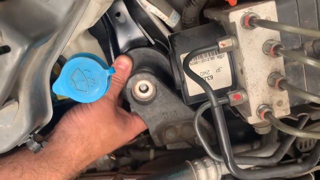 Suzuki Swift Engine Mount Replacement смотреть онлайн