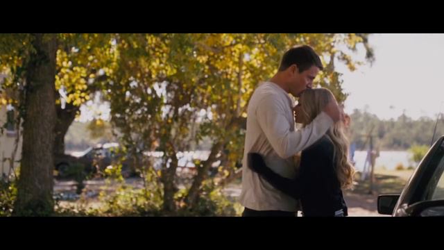 John & Savannah // Falling Like The Stars смотреть онлайн