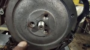 Снегоход Буран с двигателем 4т снимаю маховик с полной разборкой.