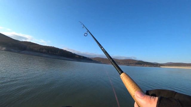 Загорское водохранилище, рыбалка запрещена, сети браконьеров! смотреть онлайн